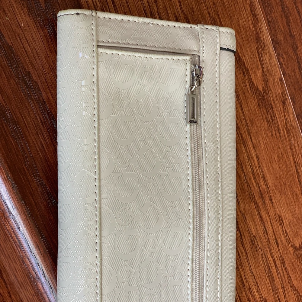 Guess Handbag And Wallet - image 7